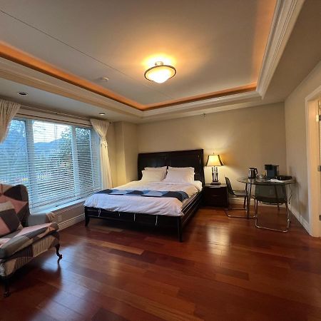 Lucky Suite, Two-Bedroom Suite With Independent Entrance In Richmond Close To Yvr 外观 照片