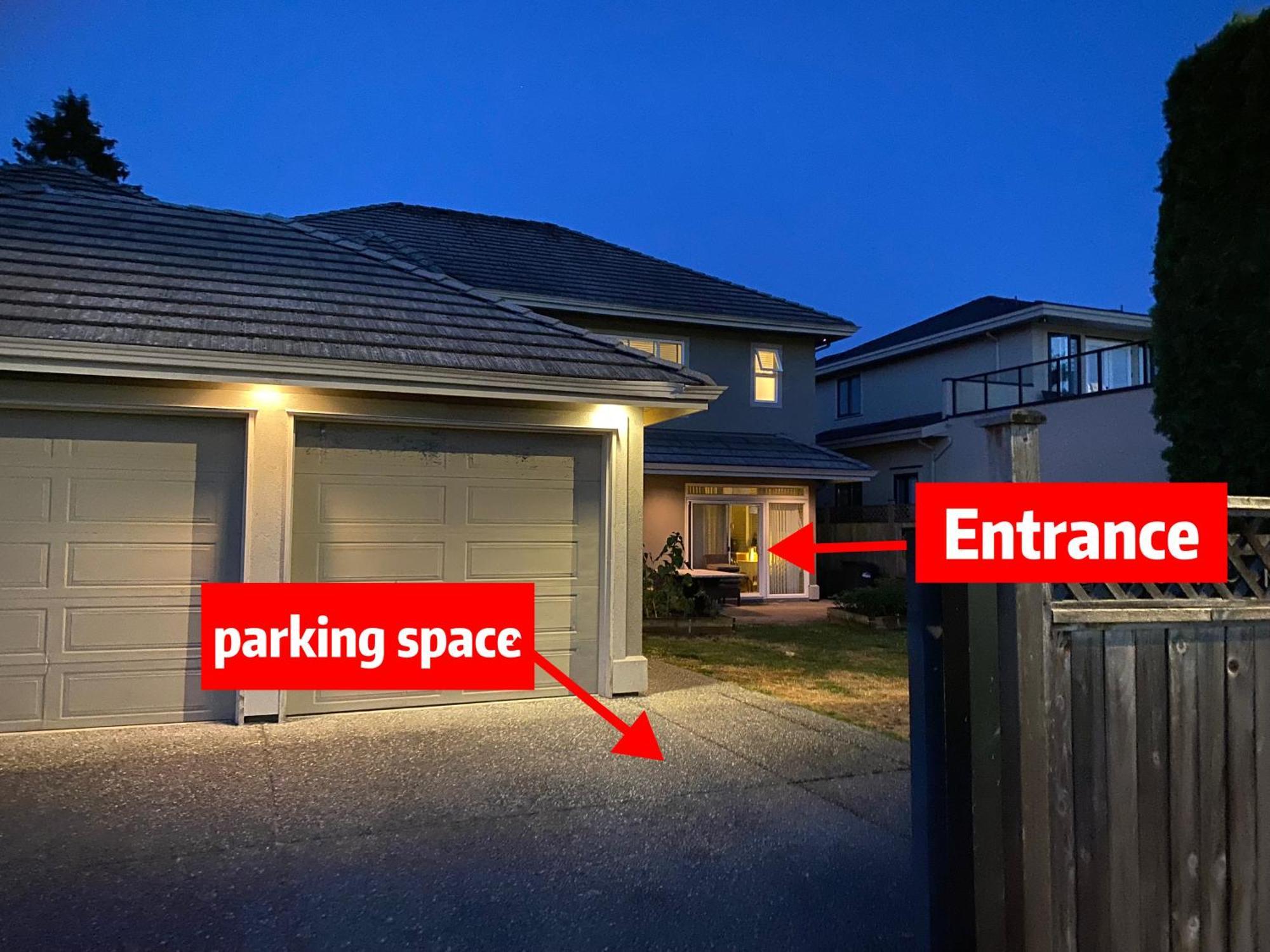 Lucky Suite, Two-Bedroom Suite With Independent Entrance In Richmond Close To Yvr 外观 照片